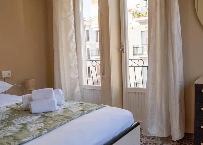 Center * ספרלונגה